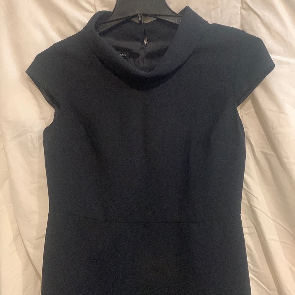 Black cap sleeve collared dress